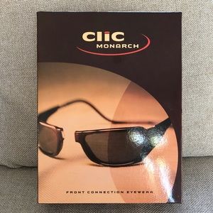 Clic Monarch Black Sunglasses 🕶